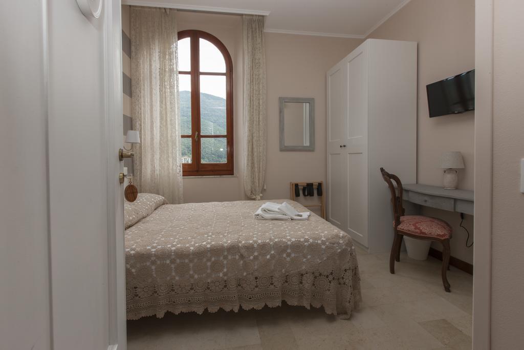 Ca Leon Hotel La Spezia Exterior photo